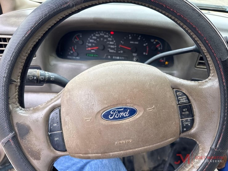 2003-ford-f450-lariat-image-46