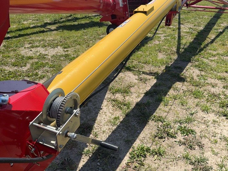 2023-westfield-mkx-x-21073-swing-away-auger,-10"-x-73ft,-540-pto-(inside-building),-low-use-image-6