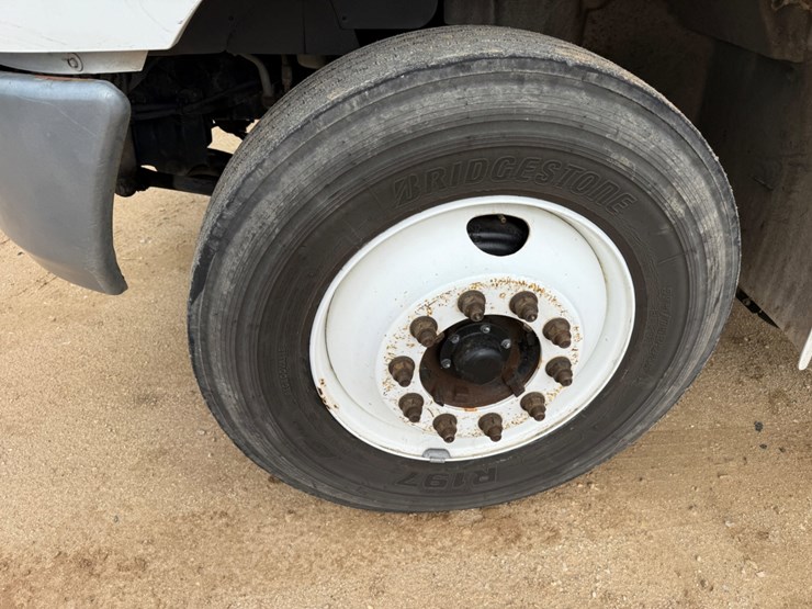 2019-international-durastar-4300-image-22