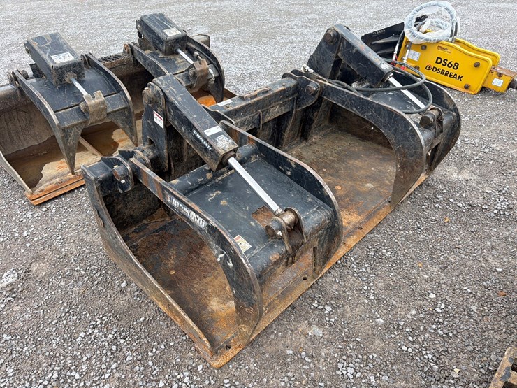 #85-•-blue-diamond-grapple-bucket-image-2