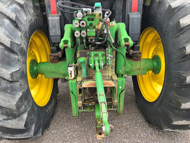 2001-john-deere-6310-image-8