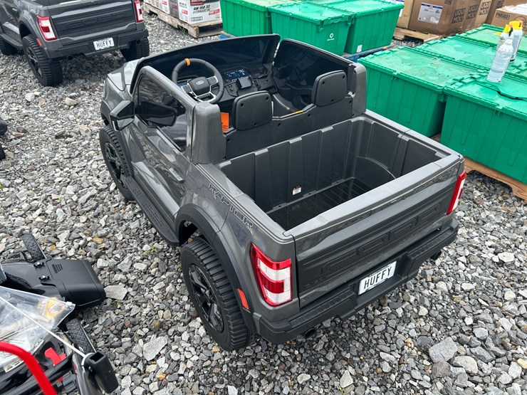 ford-f150-raptor-image-3
