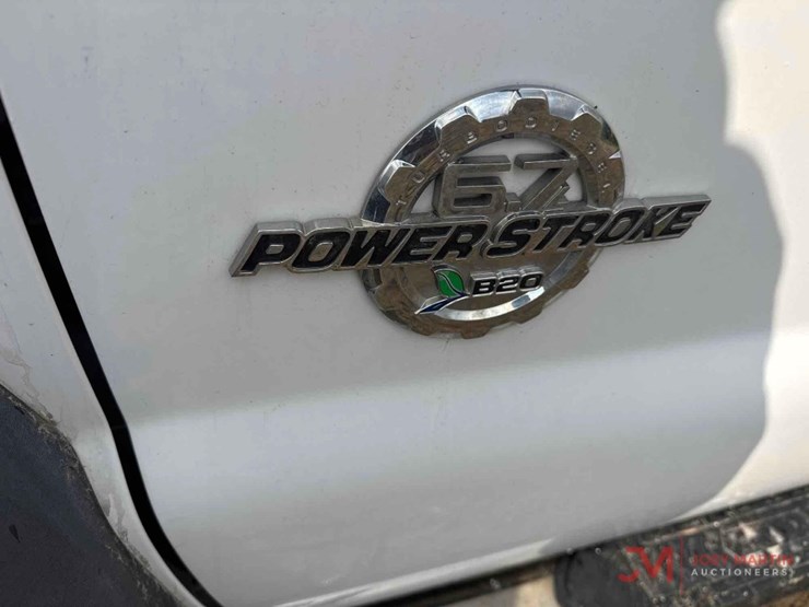 2011-ford-f550-xl-image-10