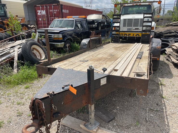 #6003-•-2006-may-tandem-axle-equipment-trailer-(has-wi-title)-image-2