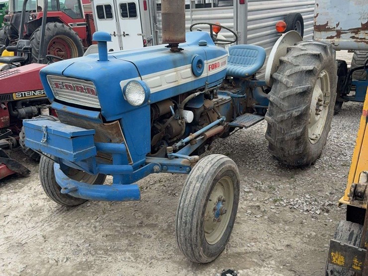 1965-ford-3000-image-1