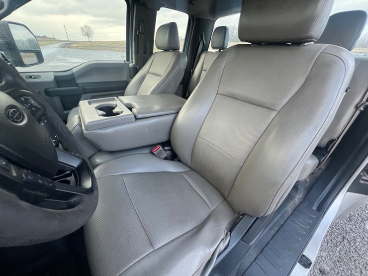 2017-ford-f250-xl-image-15