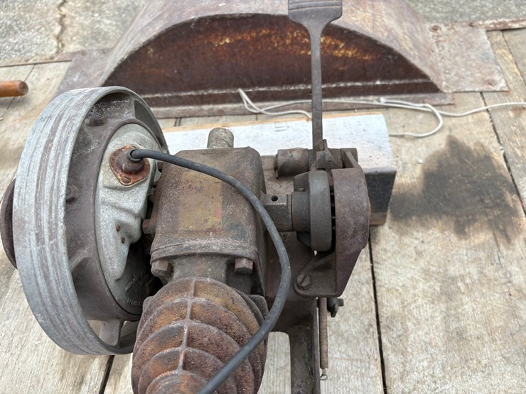 #5533-•-old-gasoline-engine-image-6