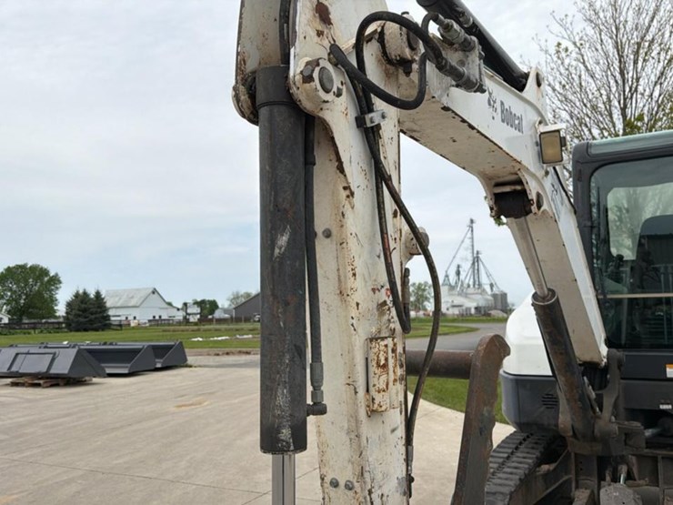 2014-bobcat-e42-image-56