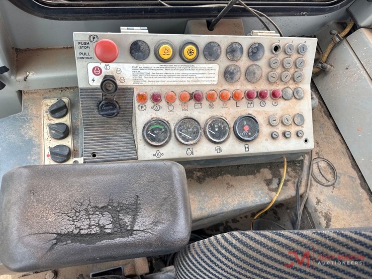 2006-deere-655c-image-24
