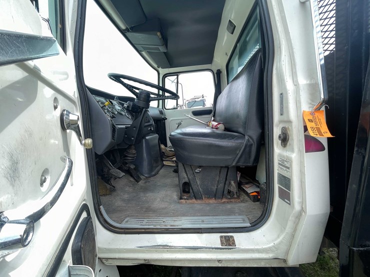 ford-l7000-image-91