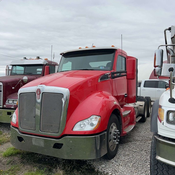 2016 KENWORTH T680