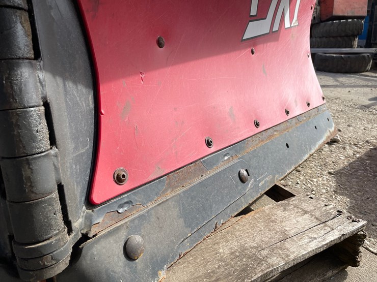 #6007-•-boss-9'-2"-poly-v-dxt-snow-plow-image-10