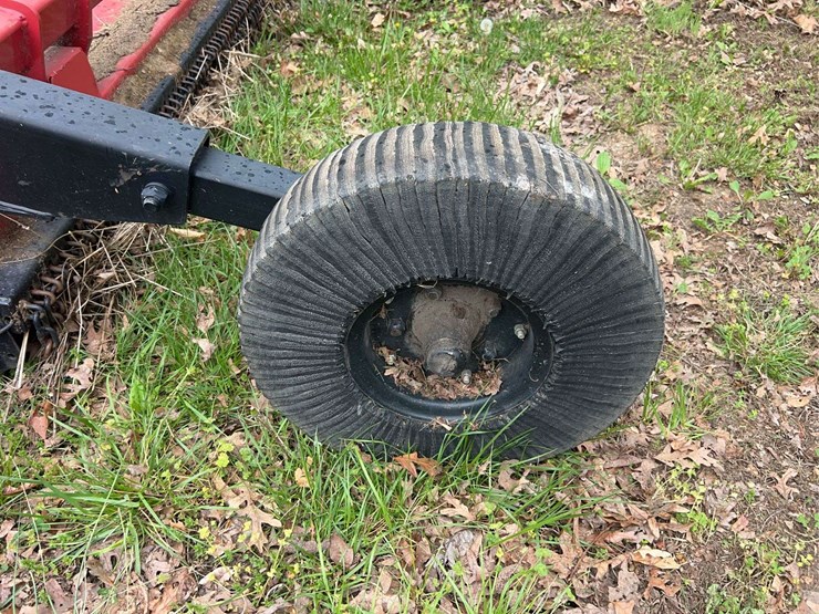 bush-hog-2510-image-13
