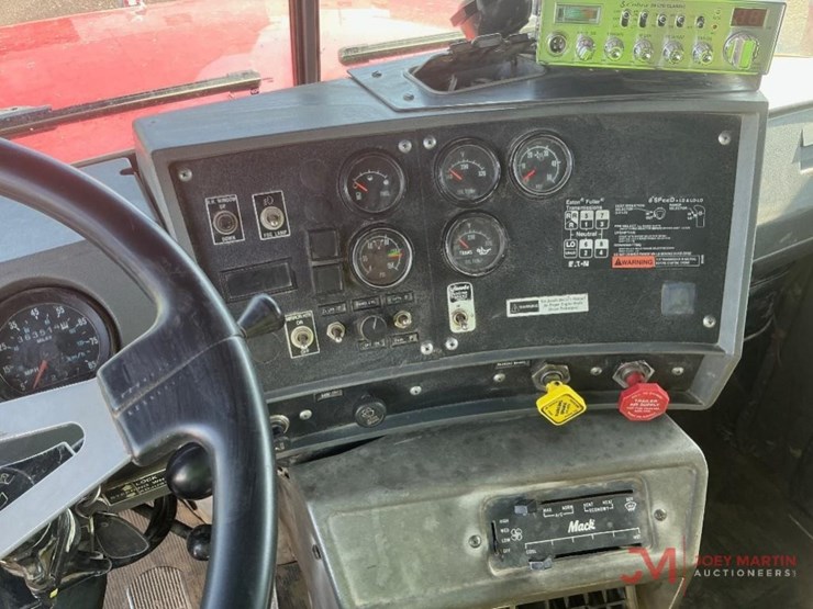 1998-mack-rd688s-image-17