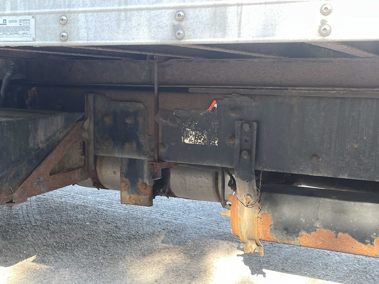 #4198-•-2005-sterling-box-truck-image-34