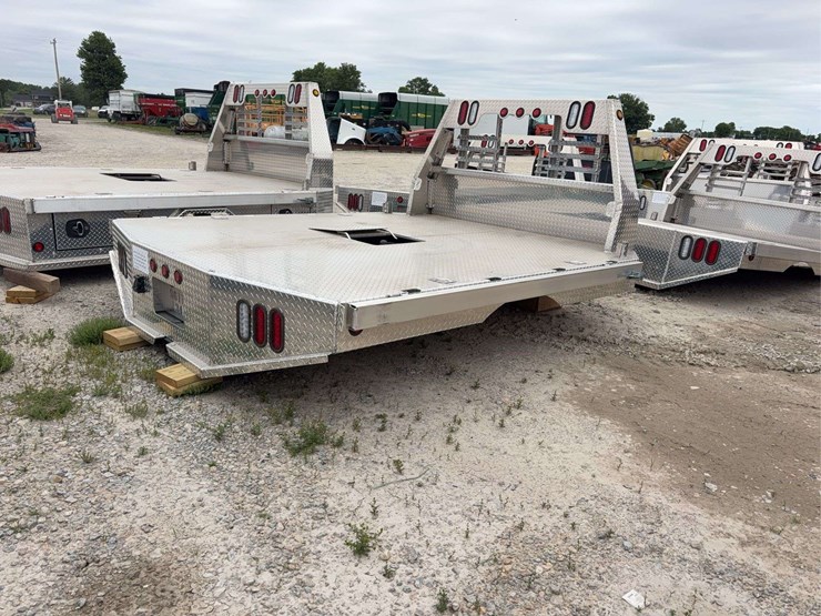 new-bradford-built-aluminum-flatbed,-96-x-114,-34"-frame-width,-60"-cab-to-axle,-fits-cab-and-chassis-dually-truck-any-make,-9ft-bed,-stock-#bb14177-image-8