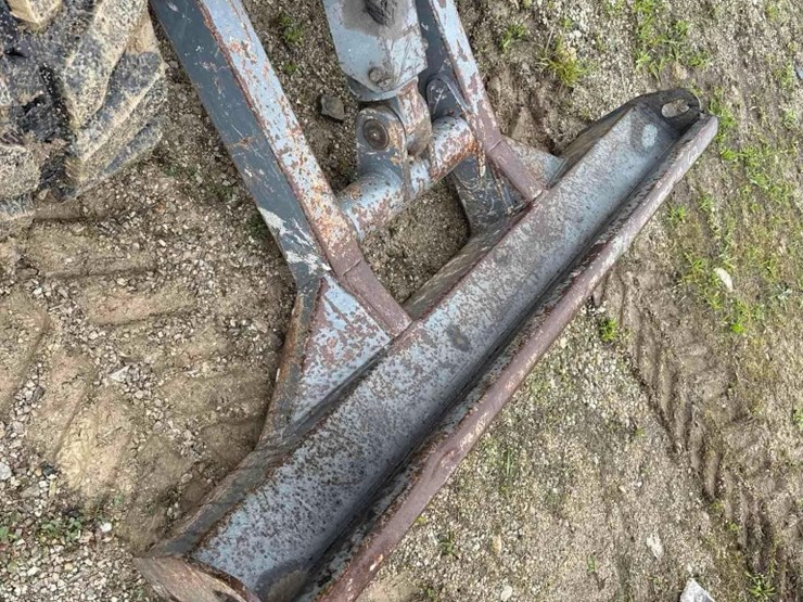 2019-takeuchi-tb235-2-image-13