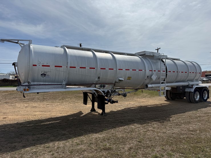 2011-brenner-tank-trailer-image-1