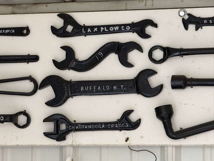 collection-of-decorative-iron-wrenches-image-4