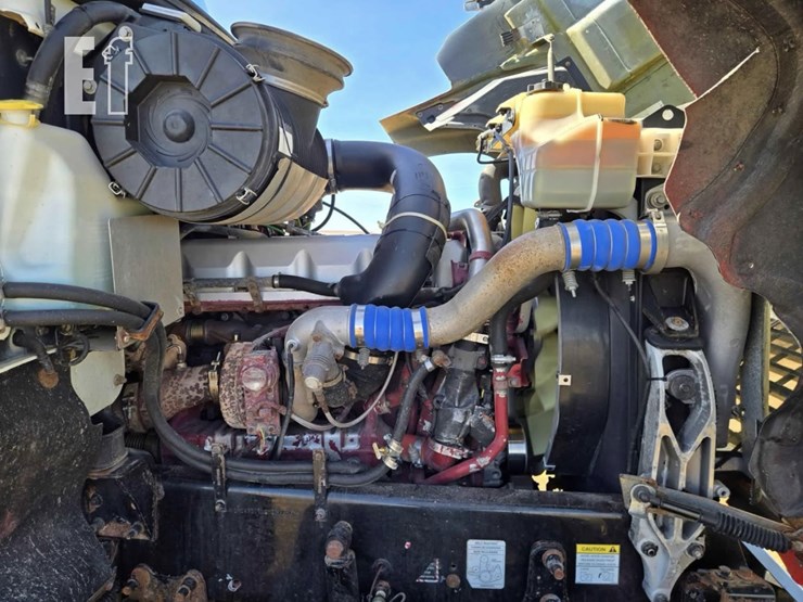 2012-mack-pinnacle-chu613-image-9
