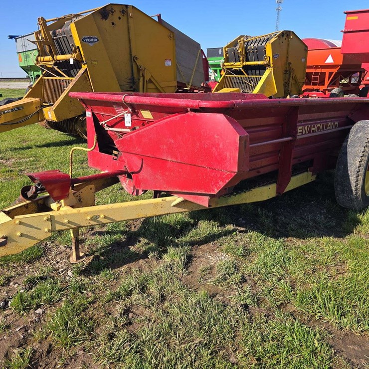 NEW HOLLAND 513