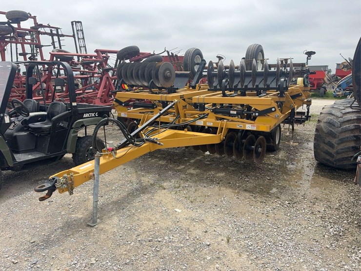 2016-landoll-875-21-image-1