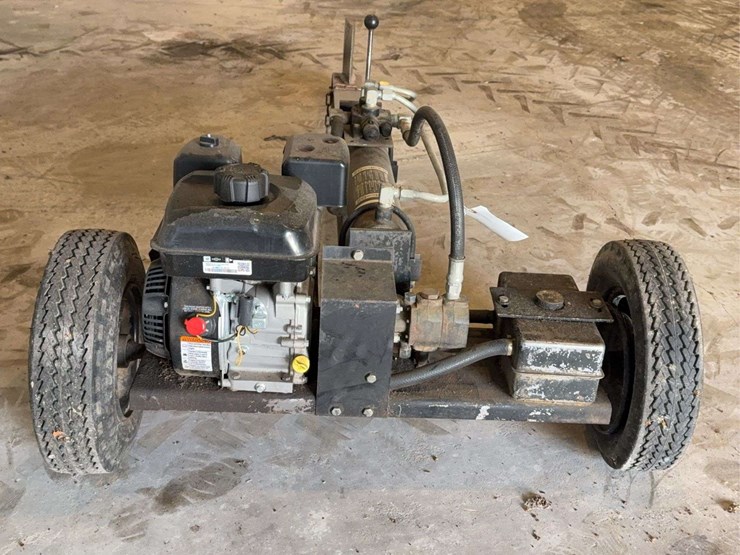 hydraulic-log-splitter-with-briggs-&-stratton-cr950-engine-image-8