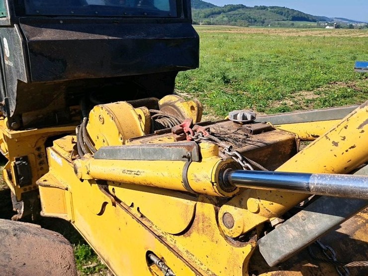 2006-deere-648-image-25