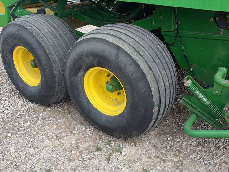 john-deere-100-image-4