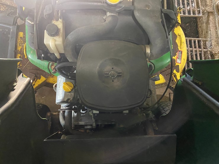john-deere-x720-image-11