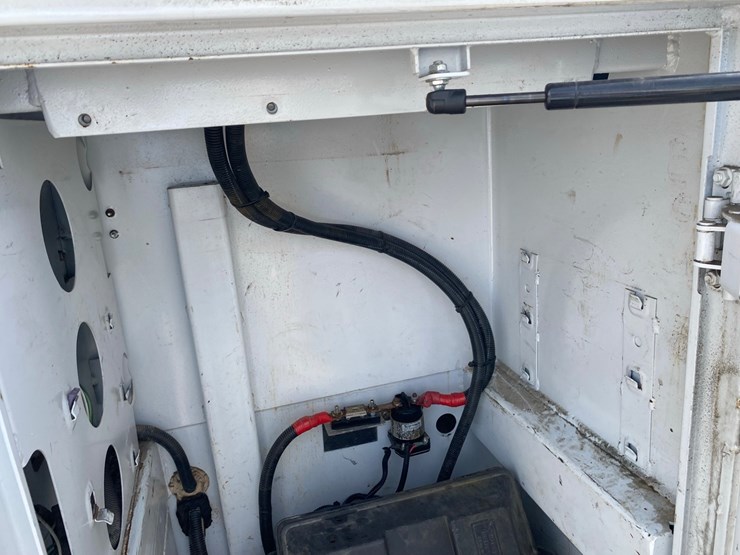 2019-ford-f-450-service-truck-image-27