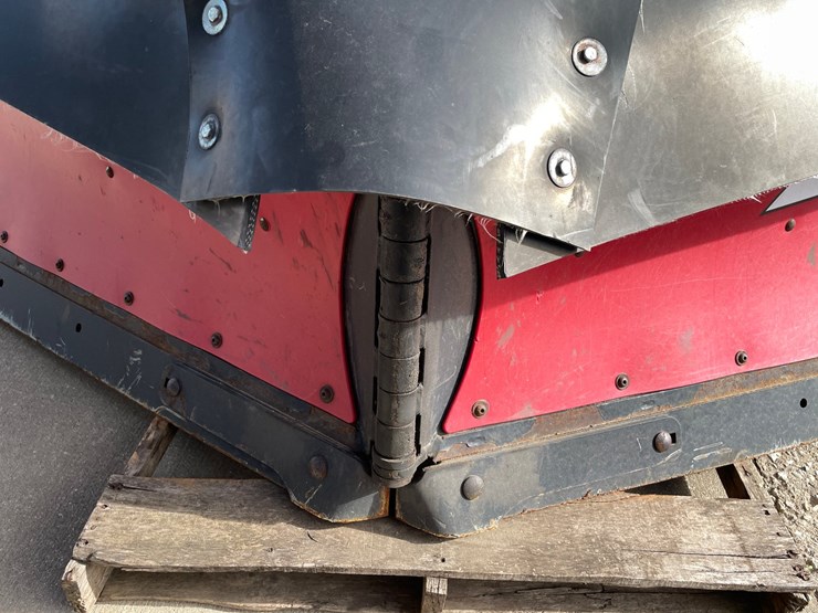 #6007-•-boss-9'-2"-poly-v-dxt-snow-plow-image-11