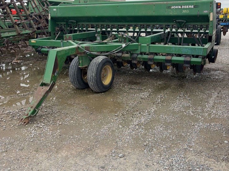 john-deere-750-image-1
