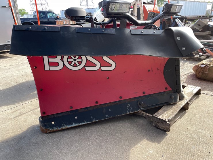 #6007-•-boss-9'-2"-poly-v-dxt-snow-plow-image-2