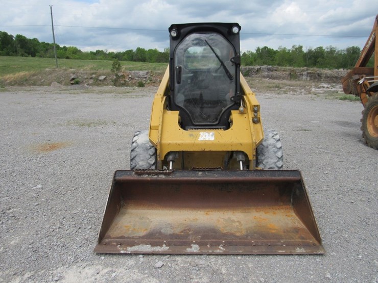 2018-caterpillar-262d-image-5