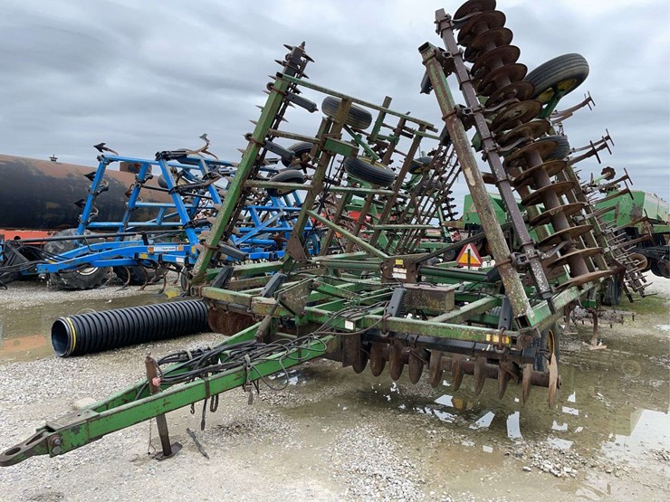 john-deere-724-image-1