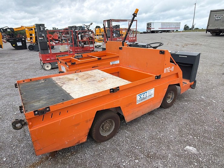 #77-•-2015-motrec-e-480-industrial-utility-vehicle-image-4