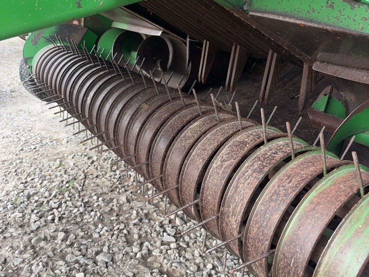 john-deere-100-image-21