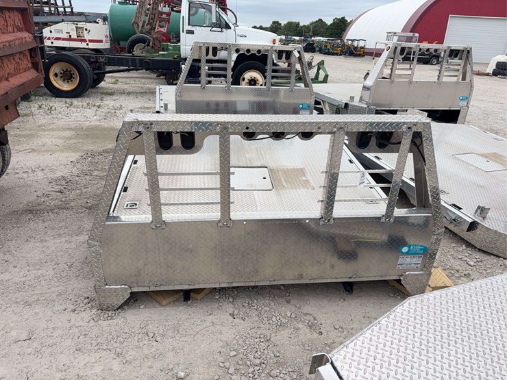 new-bradford-built-aluminum-flatbed,-84-x-102,-42"-frame-width,-56"-cab-to-axle,-fits-single-wheel-long-bed-chevy-all-years-and-ford-2017-and-older,-8ft-bed,-stock-#bb14606-image-2