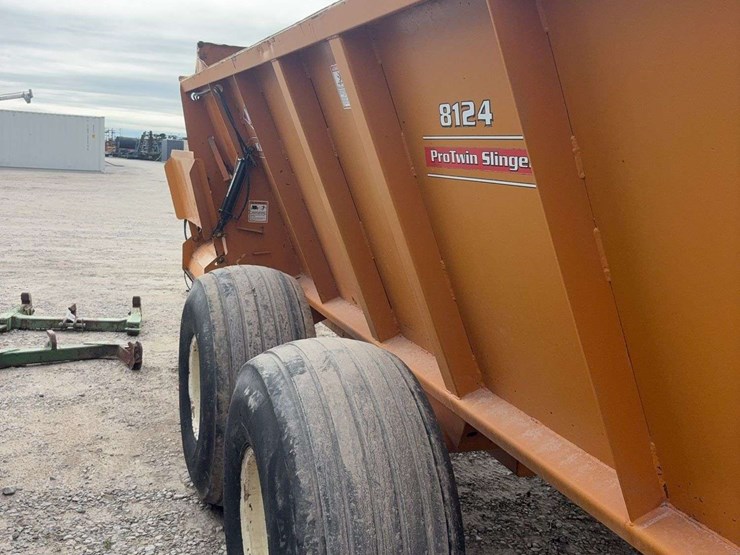 kuhn-knight-8124-image-17
