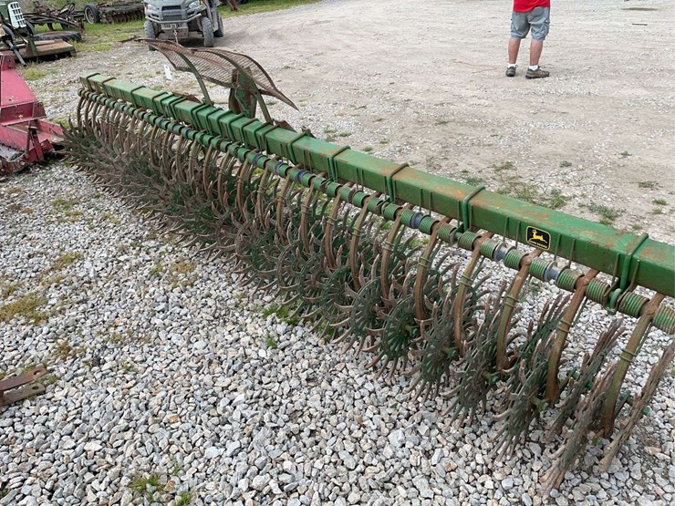 john-deere-400-image-3
