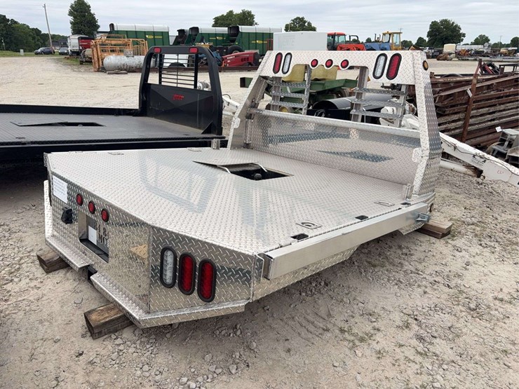 new-bradford-built-aluminum-flatbed,-84-x-84,-42"-frame-width,-38"-cab-to-axle,-fits-dodge-single-wheel-regular-bed,-6-1/2ft-bed,-stock-#bb14087-image-4