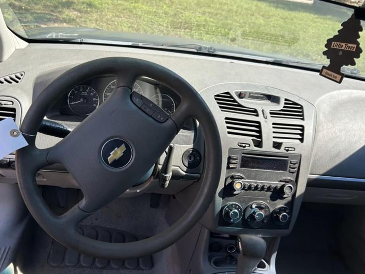 #4-•-2007-chevrolet-malibu-ls-image-12