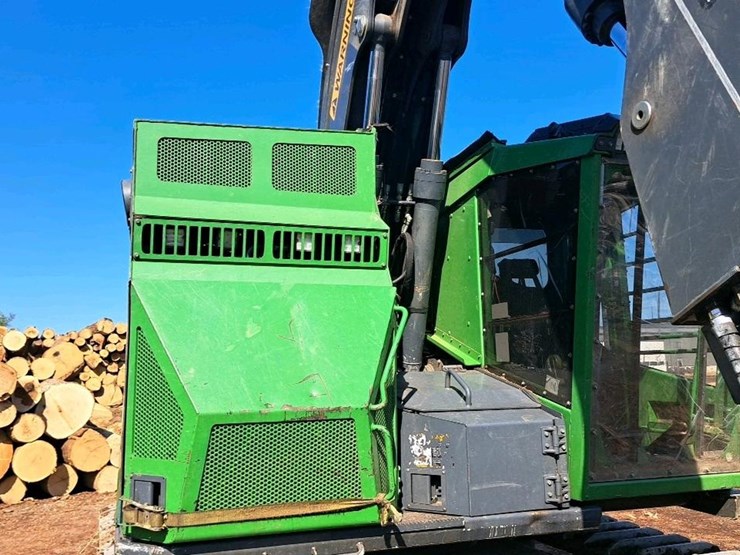 2016-deere-853m-image-34