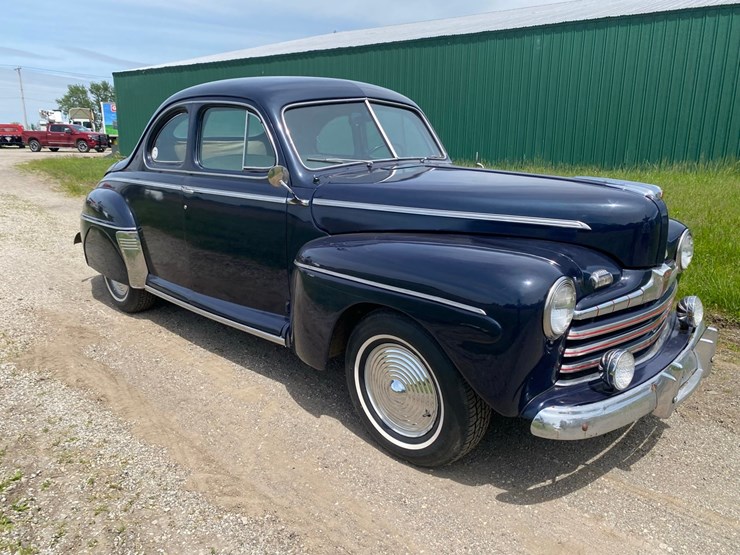 1946-ford-deluxe-business-coupe-image-2