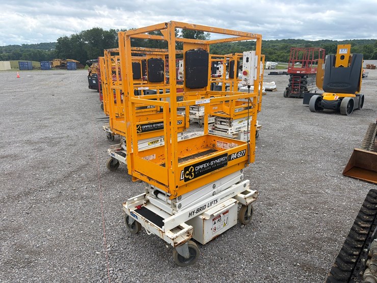 #90-•-hy-brid-pa-827-scissor-lift-image-1