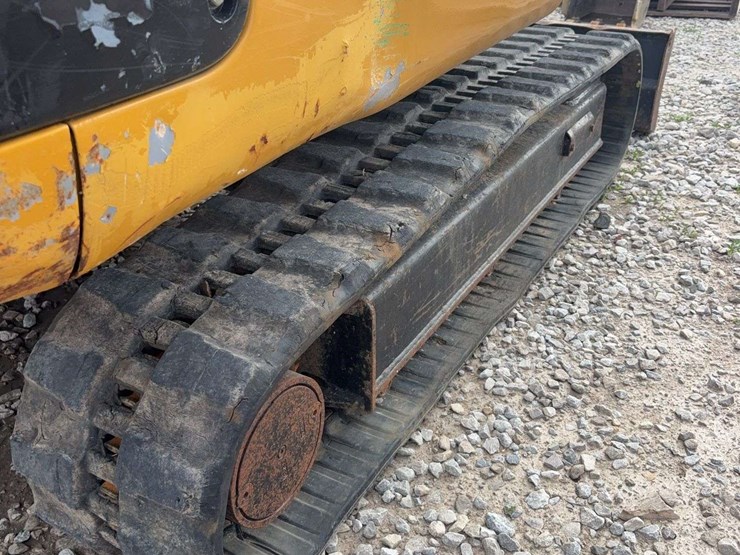 caterpillar-302.5-image-10