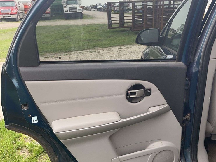 2006-chevrolet-equinox-image-11