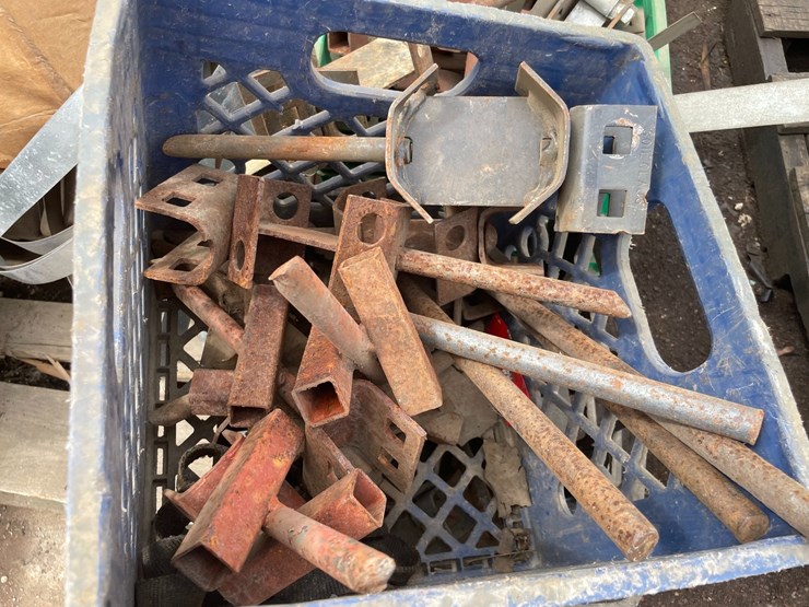 #6030-•-pallet-of-concrete-supplies-image-2