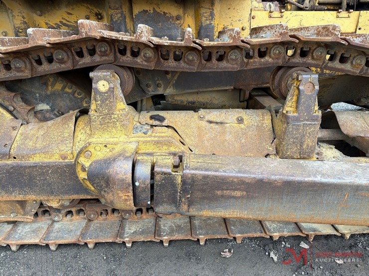 caterpillar-d7f-image-10